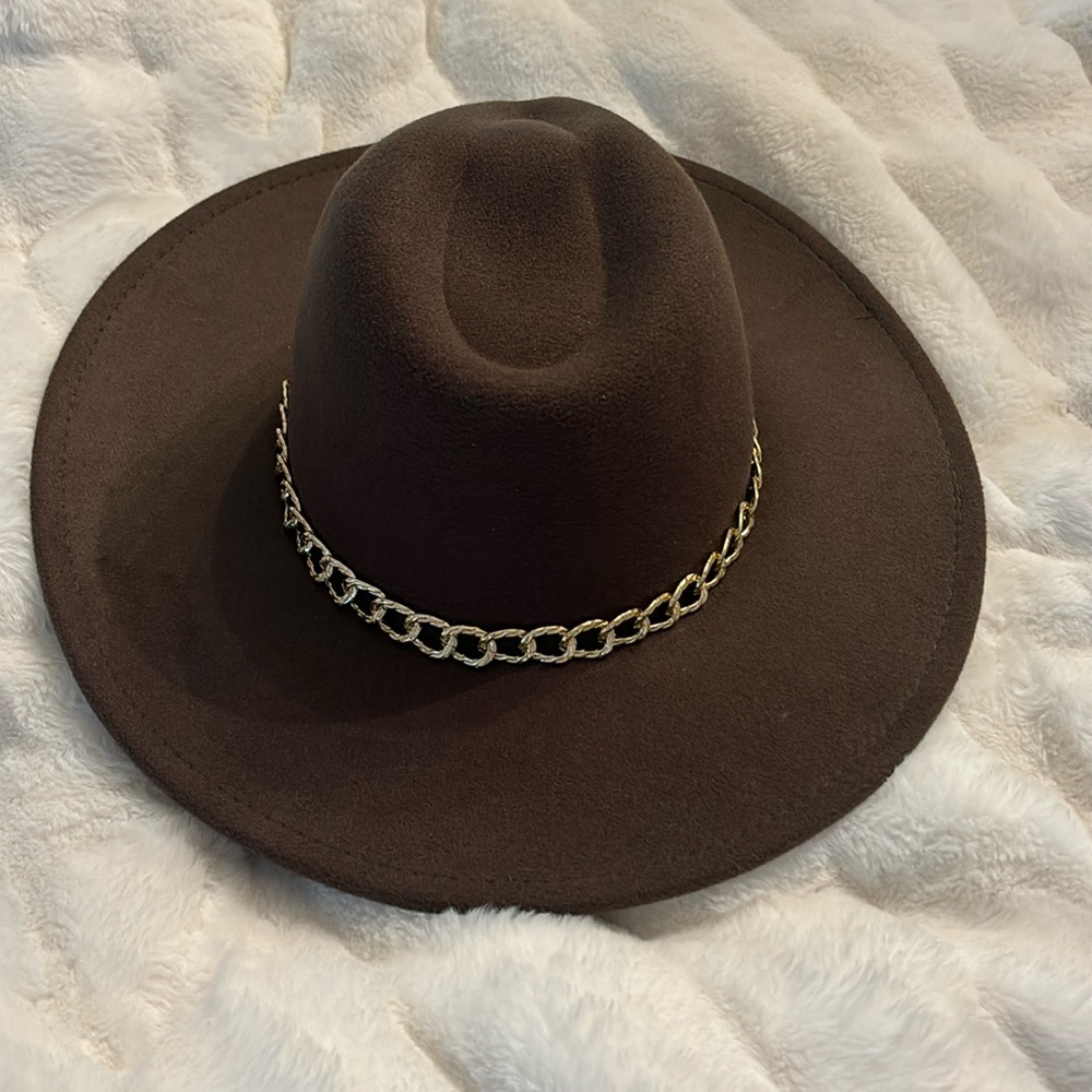Women’s Brown Hat Gold Detail NWT